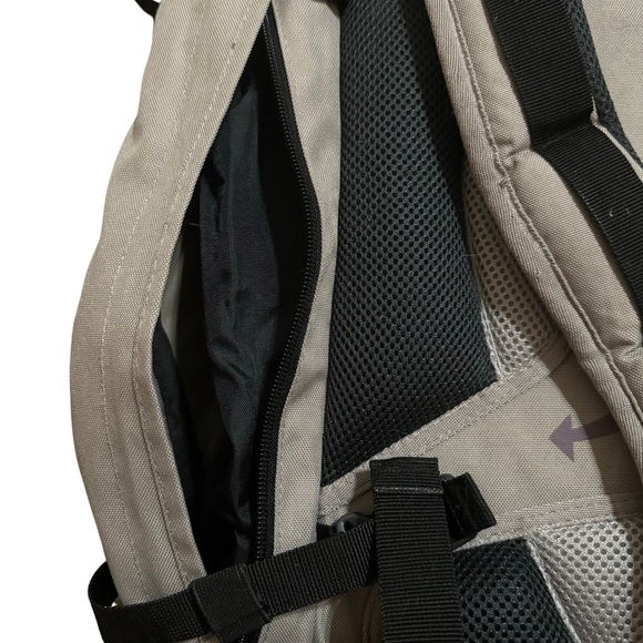 Go Sport | Andina 40 Liter Air System Trekking Hiking Waterproof Backpack - Picture 8 of 13